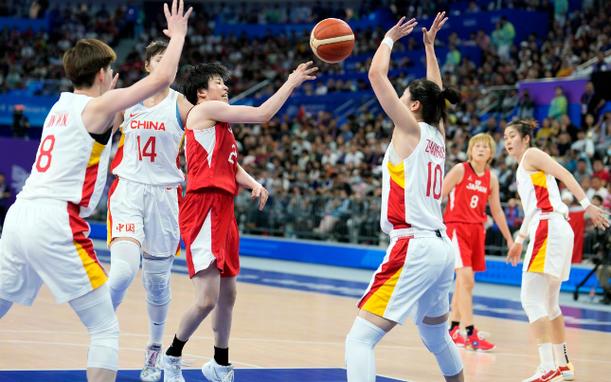 中国女篮vs日本麦迪镜头