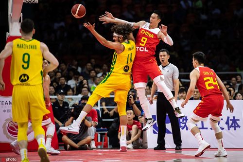 中国男篮vs巴西全程